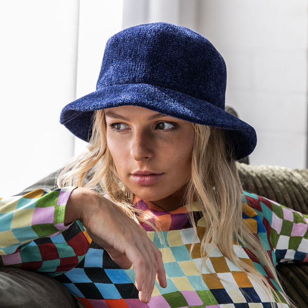 Kenya Clouche (M/L) - Navy | Autumn Daze