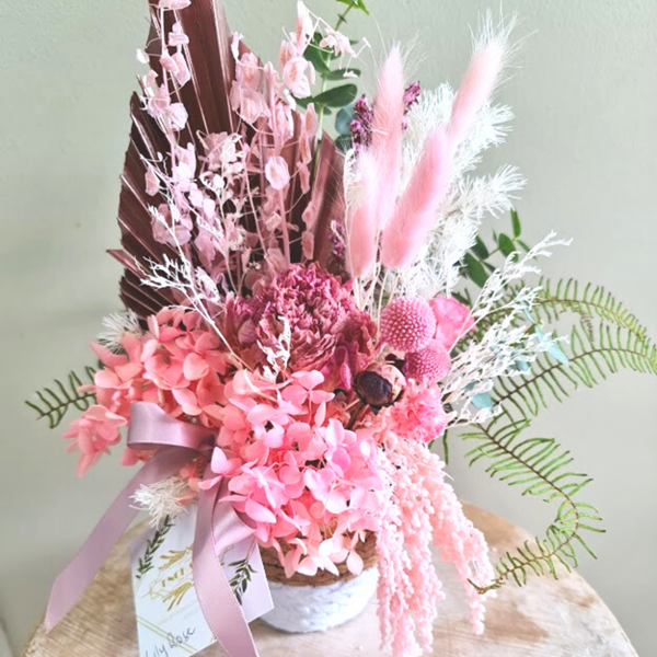 Pretty Little Pinky | Preserved Floral Arrangement