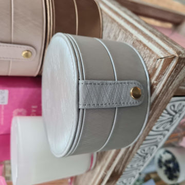 Round Travel Jewellery Case- Silver| Bramble Bay Collection