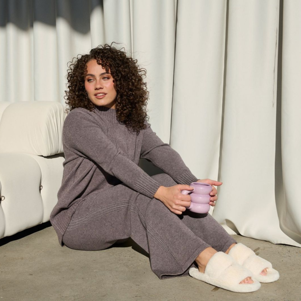 pant-with-side-ribbed-trims-shadow-gelatu